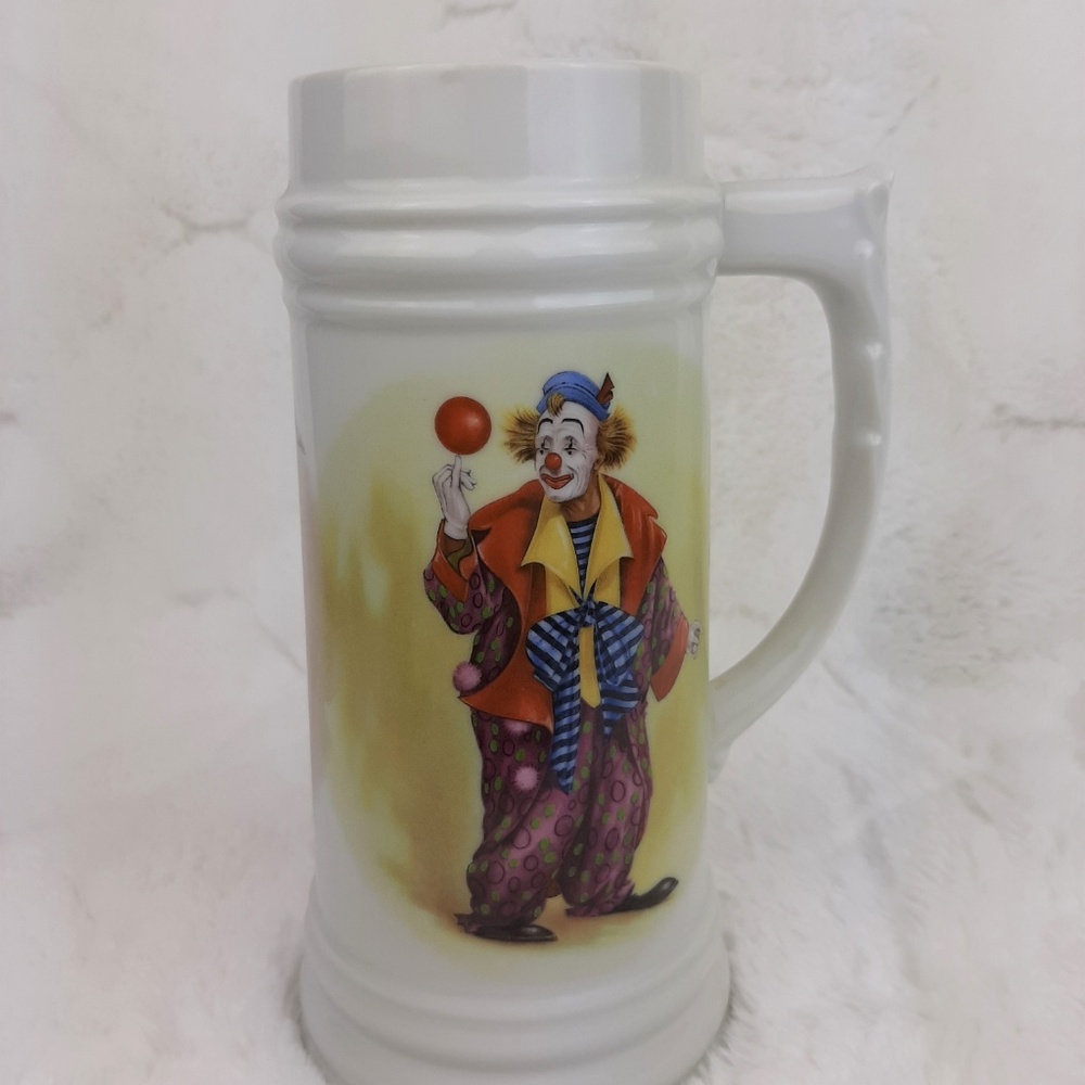 Vintage Bohemian Porcelain World Of Clowns Collection Beer Mug - Picture 2 of 5